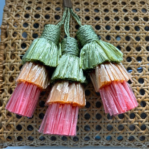 Serpui Suzy Wicker Tassel Tote Bag - Picture 2 of 14